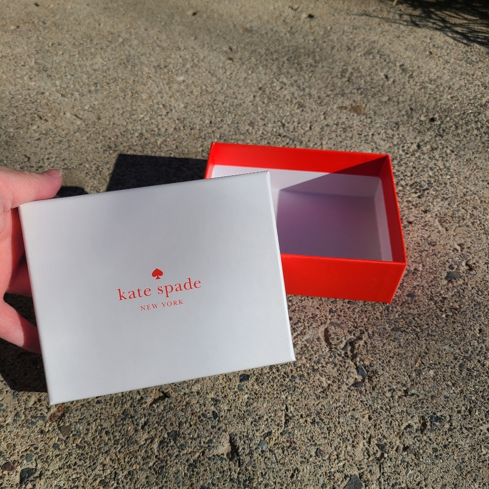 Kate Spade New York Authentic BOX - Picture 10 of 10